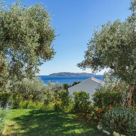 Cape Blue 3* Achladies (Skiathos)