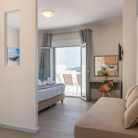 Ξενοδοχείο με διαμερίσματα Cape Blue 4*