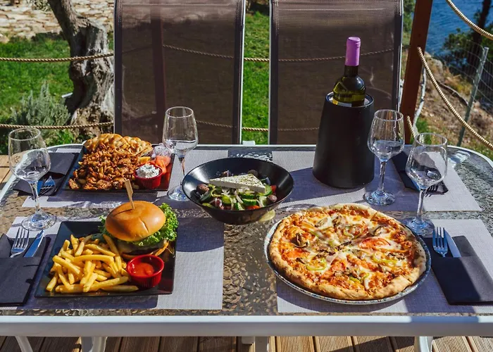 Cape Blue Hotel de apartamente Achladies (Skiathos)